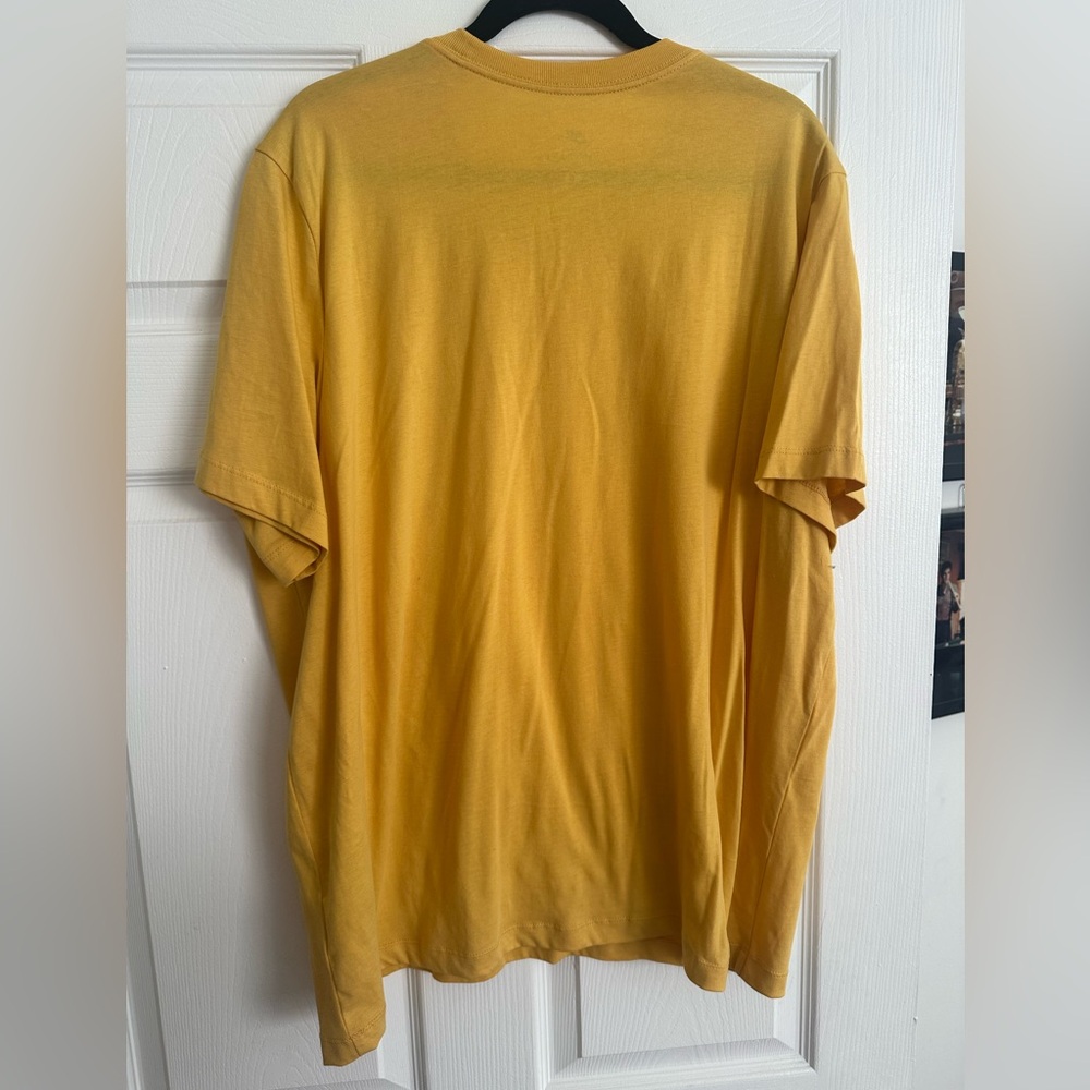 Nike tee - Picture 4 of 4
